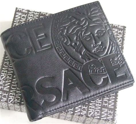 versace mens wallet amazon|gianni versace wallet price.